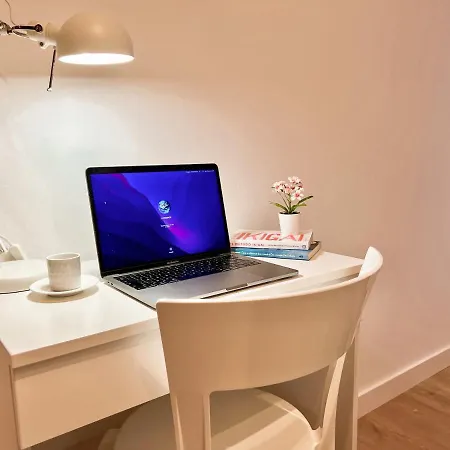 Sagrada Familia Experience Apartment