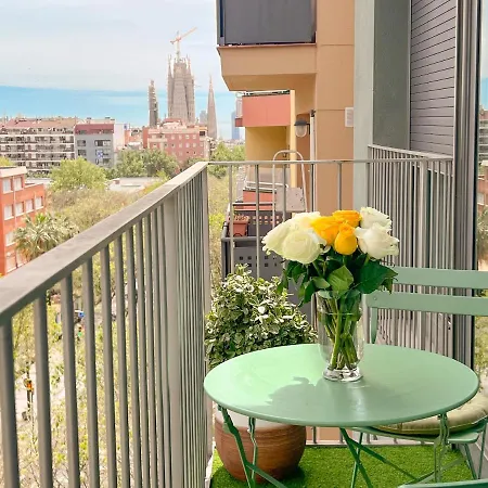 Sagrada Familia Experience Apartment